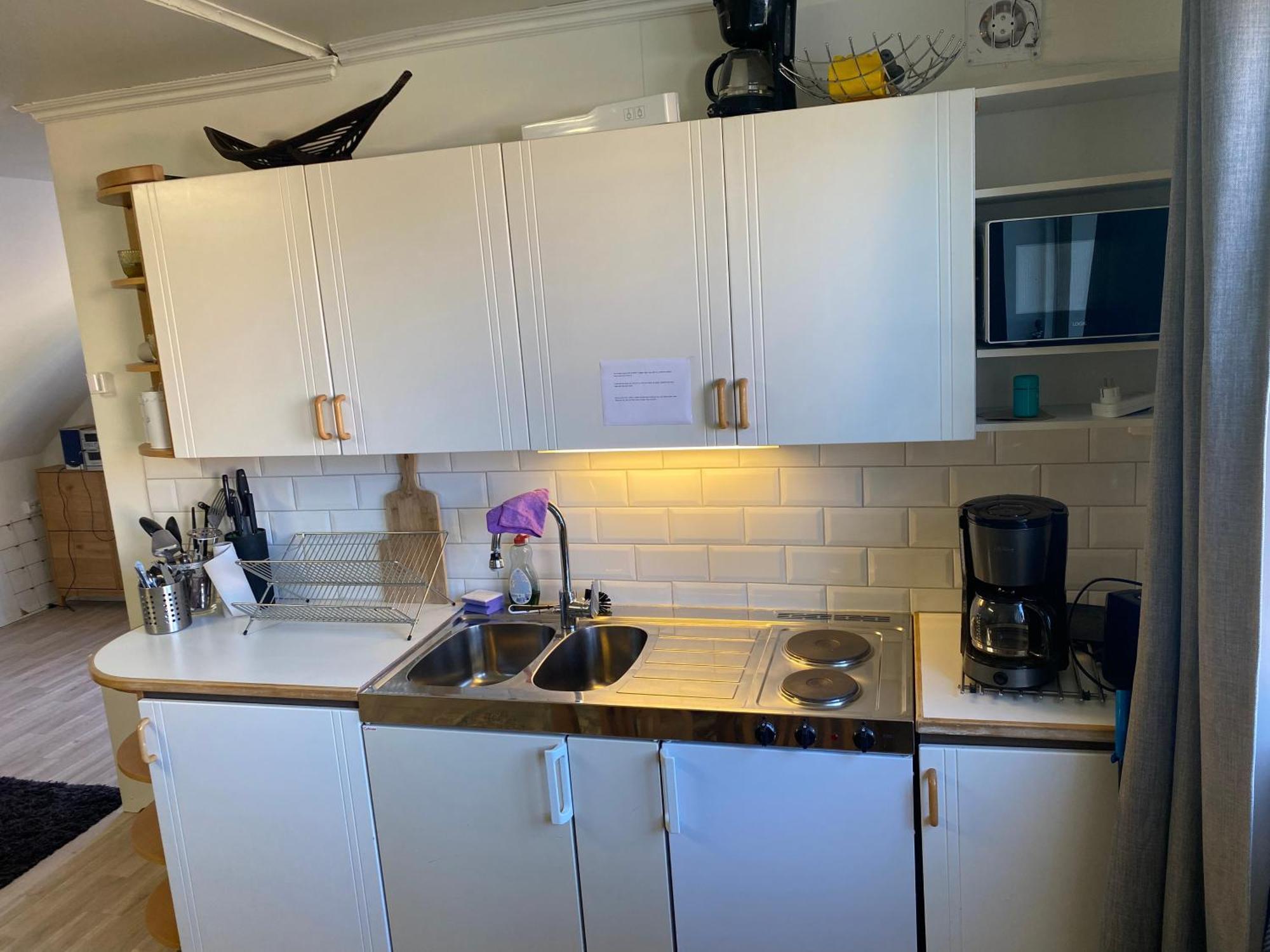 Gaest Laegenheten Med Egen Terrass Falkenberg Zimmer foto